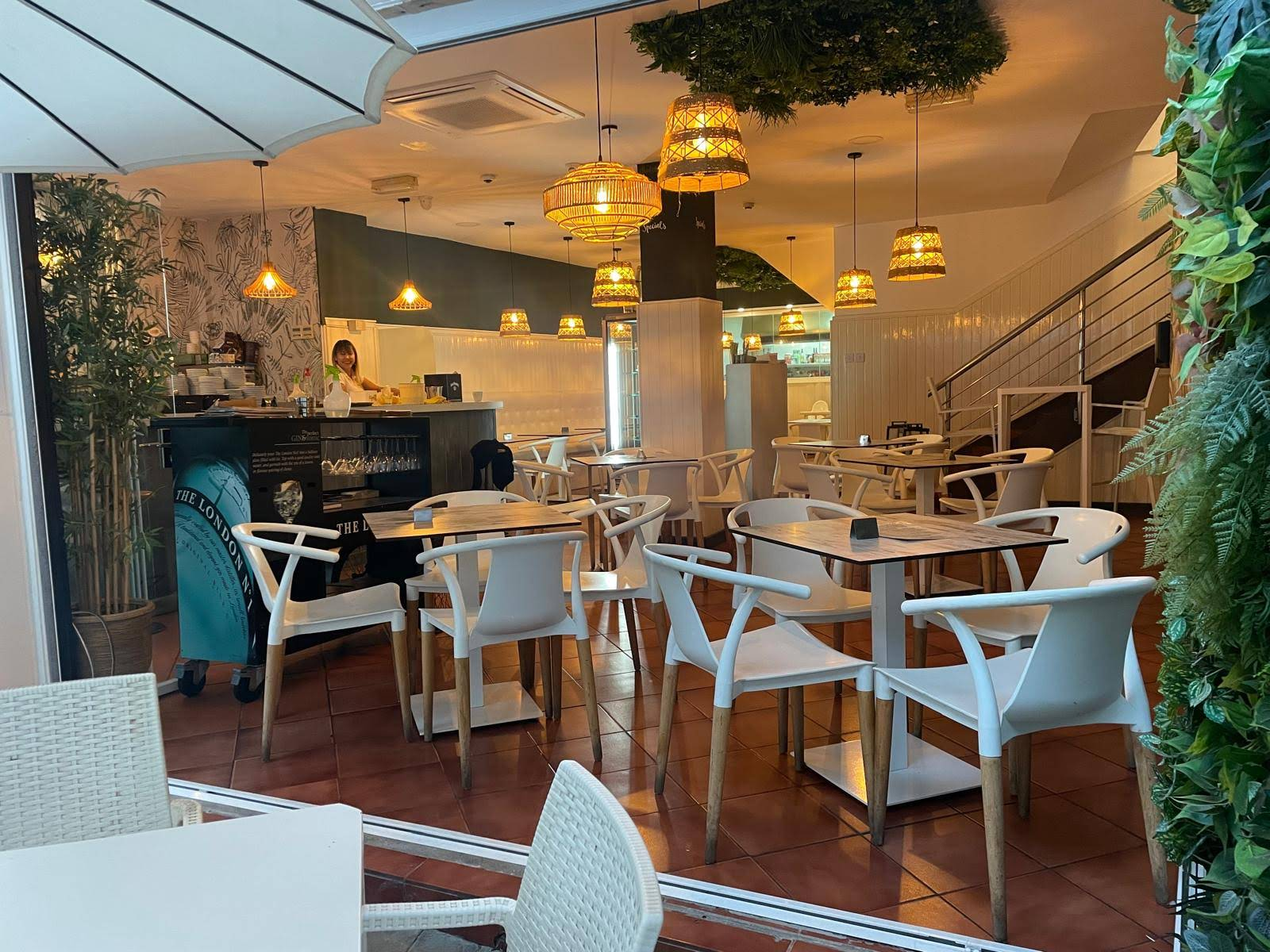 Latino's Bistro interior ambiance